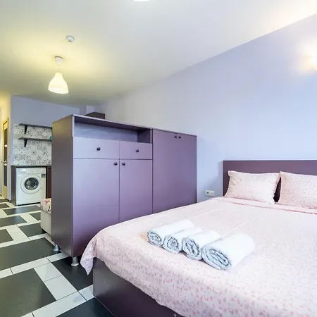 Апартаменты Spacious In The Heart Of Studentski Grad