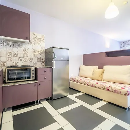 Spacious In The Heart Of Studentski Grad