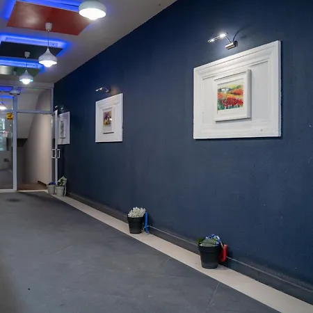 Spacious In The Heart Of Studentski Grad *