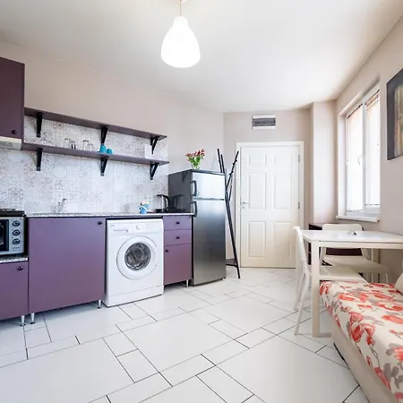 Spacious In The Heart Of Studentski Grad