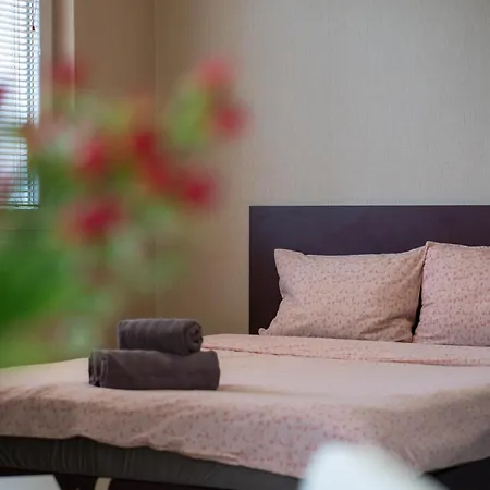 Lejlighed Spacious In The Heart Of Studentski Grad Sofia